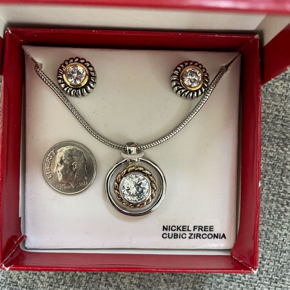 New NIB Nickel Free Cubic Zirconia Necklace Earrings Set Gift